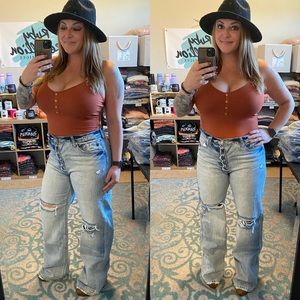 PRICE DROP Ruby 90’s Ultra High Rise Exposed Button Flare Jeans